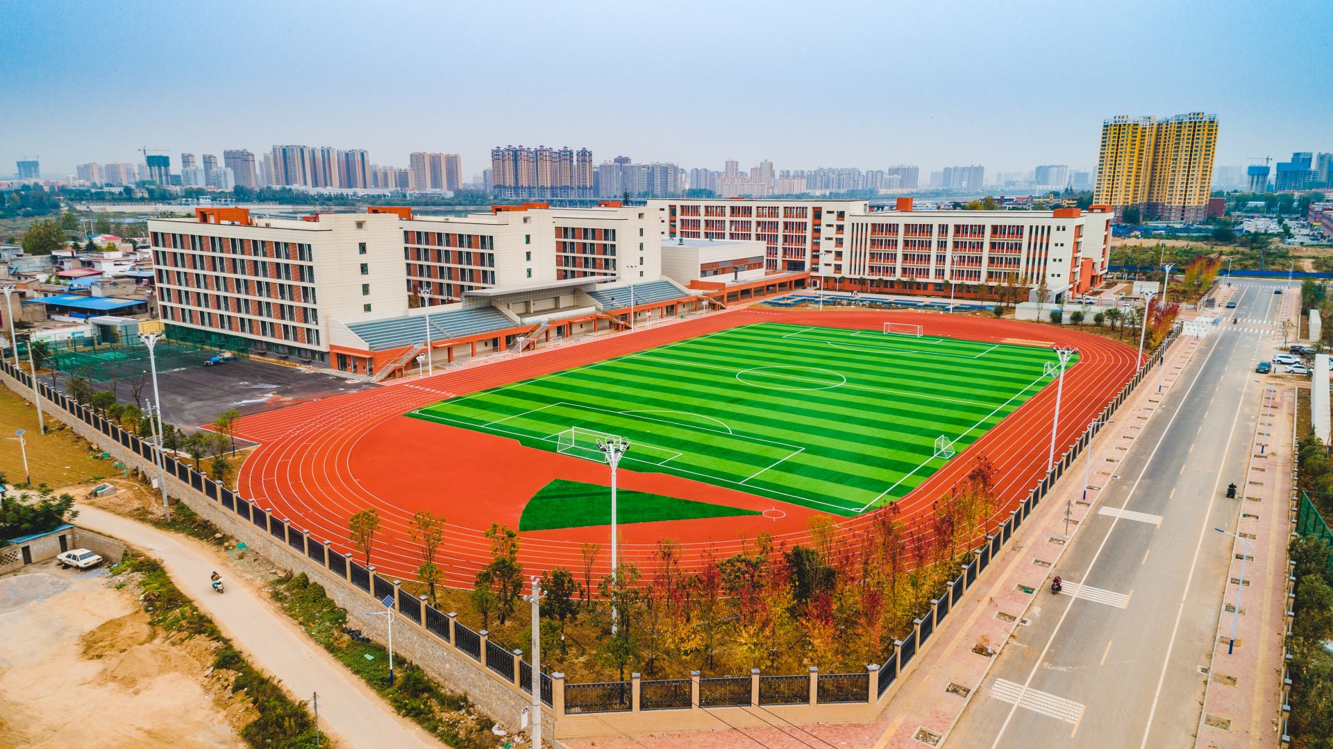 校园全景